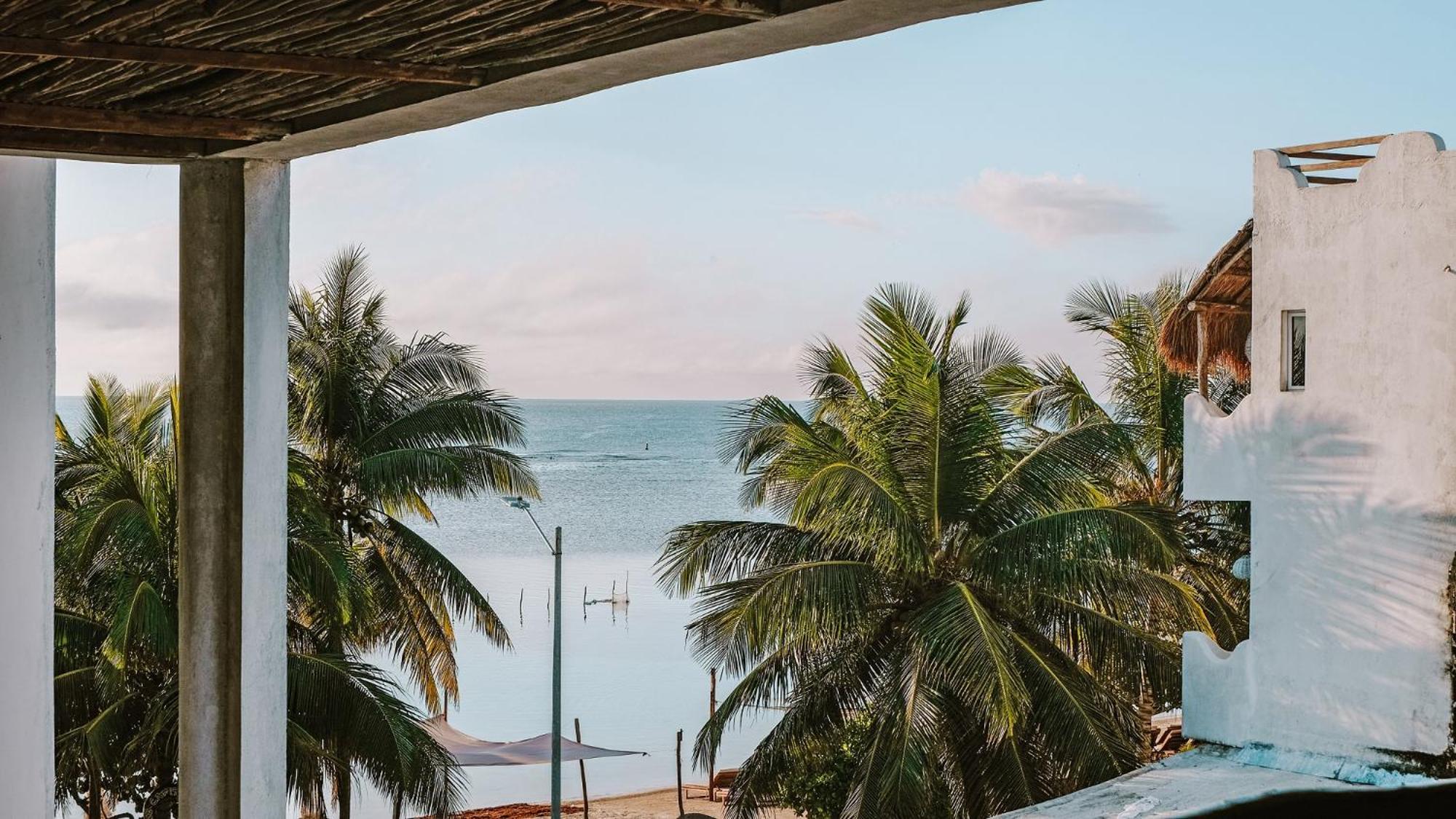 El Fuerte Beach Apartments Mahahual Bilik gambar